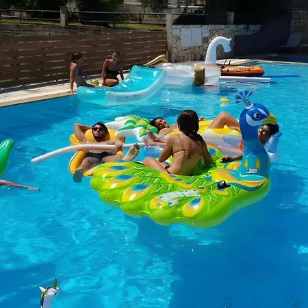 Guest house Family 2br Kitchenette Pool 7
