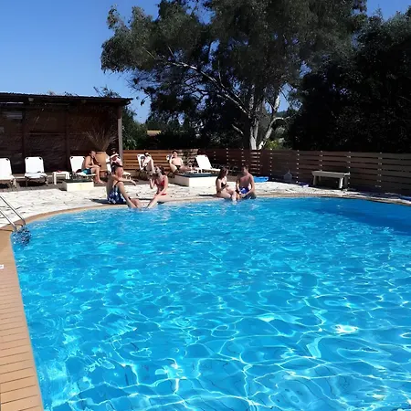 Family 2br Kitchenette Pool 7 Guest house Gouvia